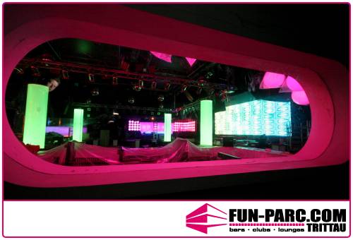 stropní výzdoba nočních klubů,barů a diskoték